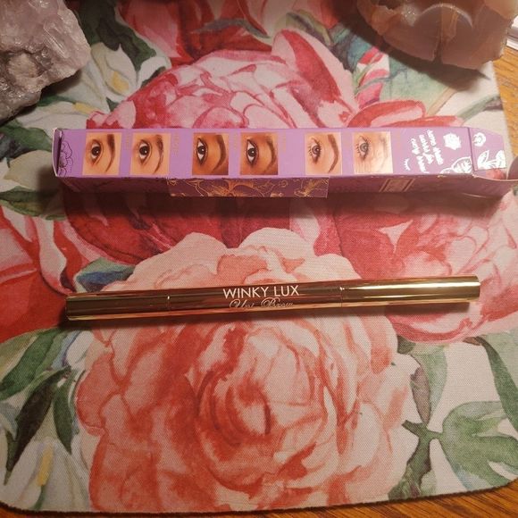 NIB Winky Lux Uni-Brow - Picture 5 of 16